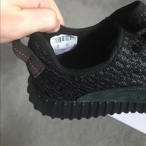 Yeezy Pirate Blacks 2016 Size 10.5 - Picture 6 of 8